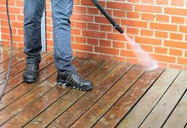How to clean a wood deck of green mold